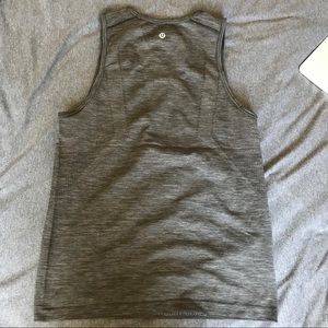 Lululemon metal vent tech tank in Heather black